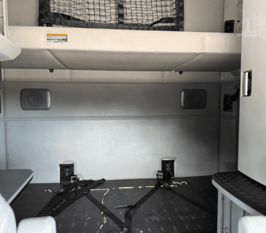 2020 Kenworth T680 image 6