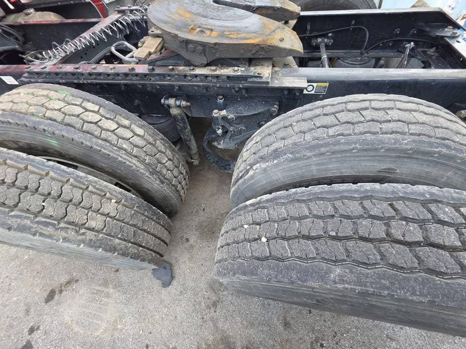 2018 Kenworth T680 image 12