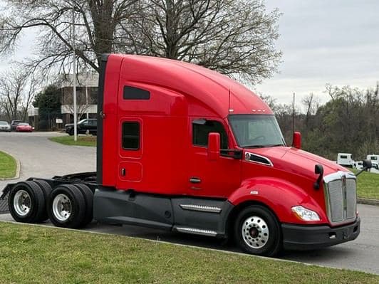 2022 Kenworth T680 image 7