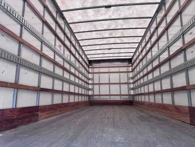 2022 Freightliner M2 image 7