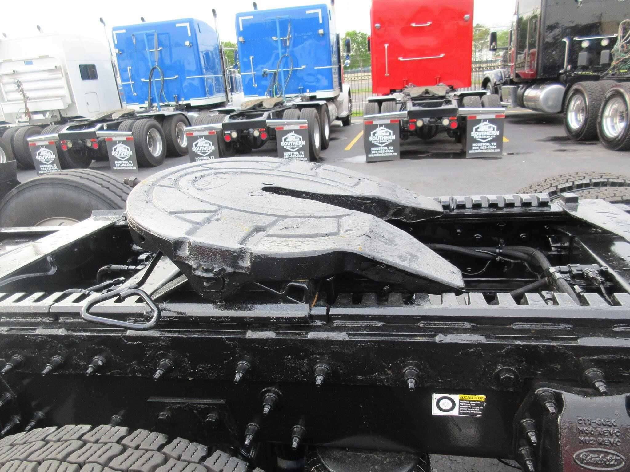 2019 Peterbilt 567 image 18