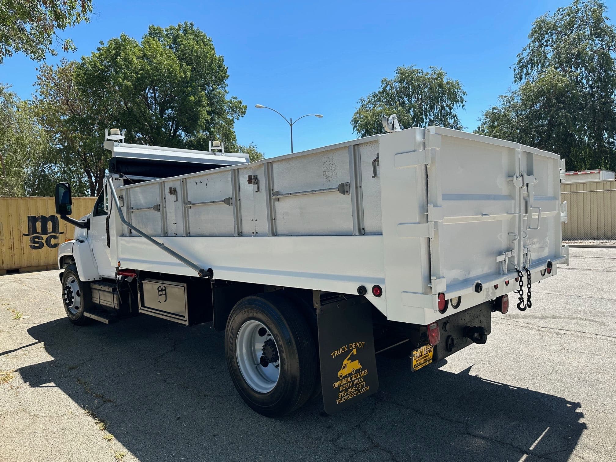 2009 GMC TOPKICK C7500 Dump Truck image 10