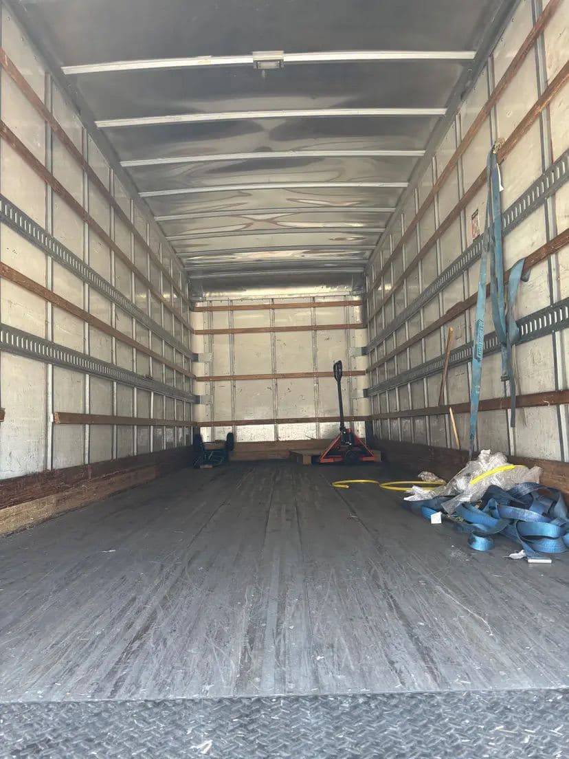 2017 Freightliner M2 image 9