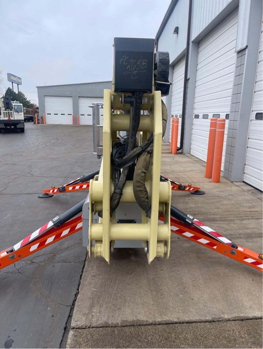 2021 JLG X600AJ PL2658 image 5