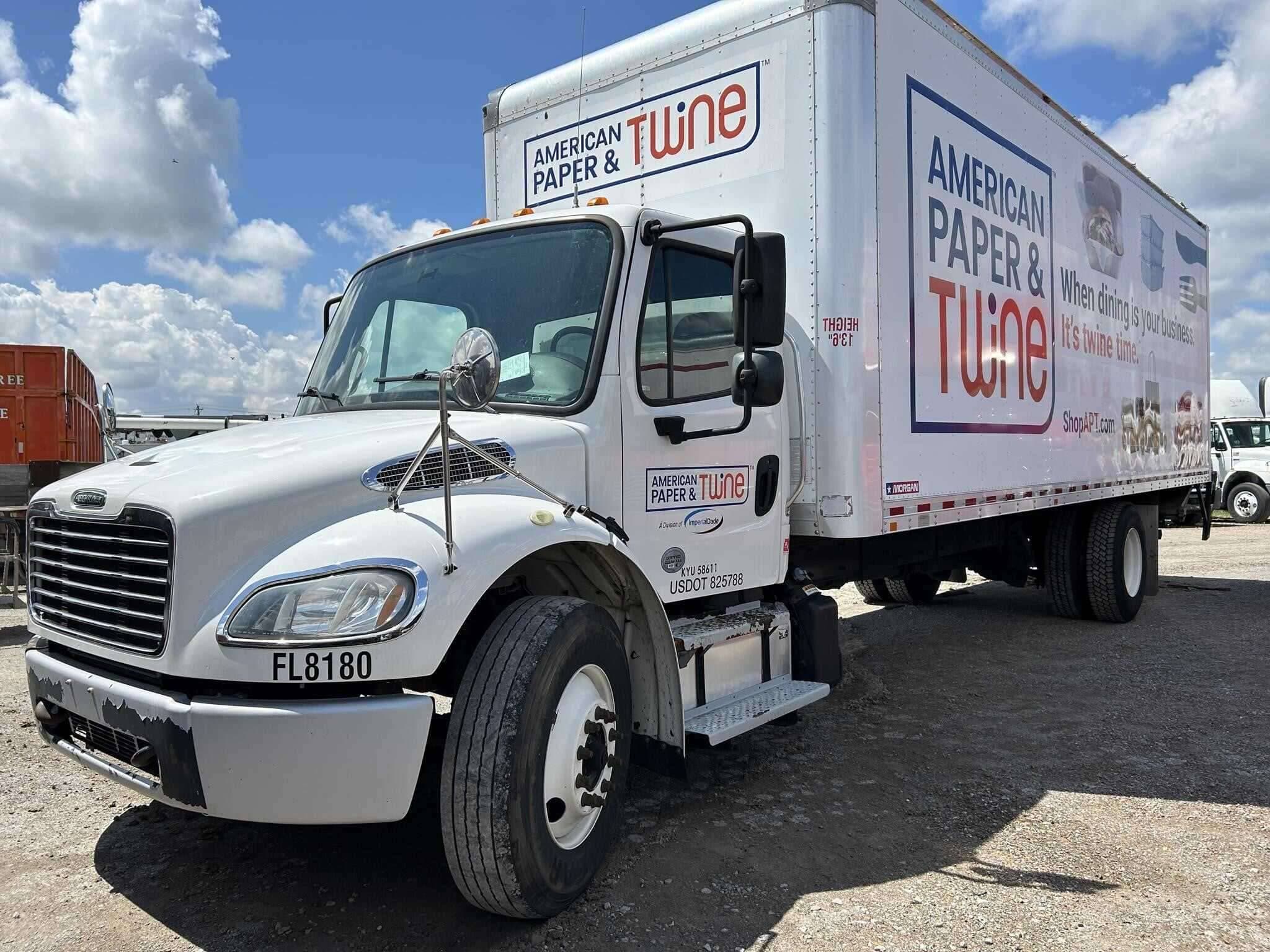 2018 Freightliner M2 image 14