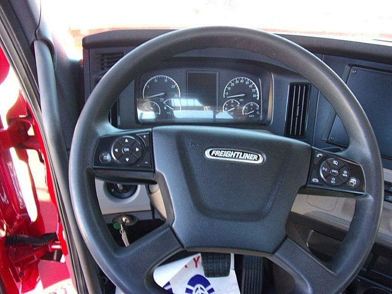 2021 Freightliner Cascadia 126 image 10