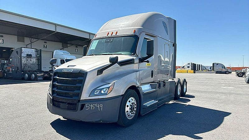 2023 Freightliner Cascadia 126 image 3