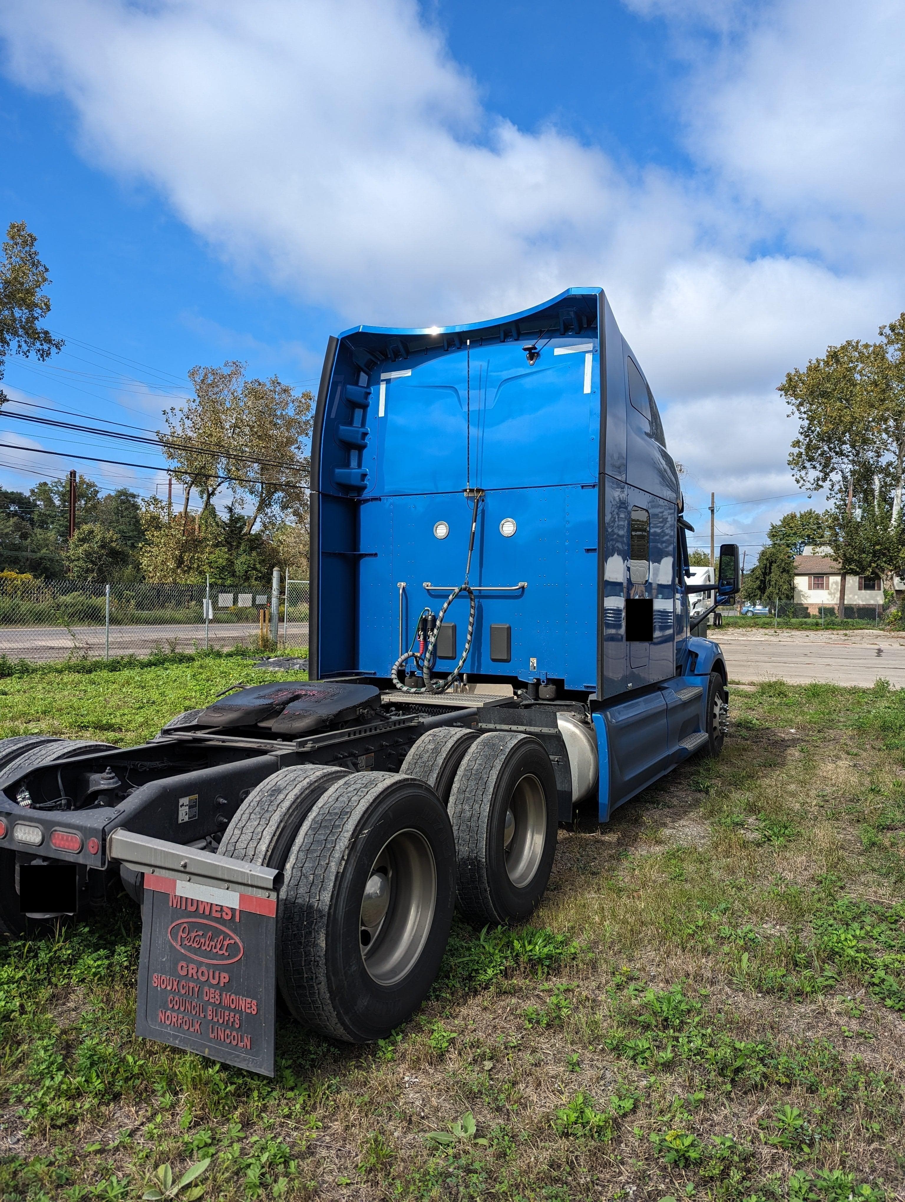 2024 Peterbilt 579 image 4