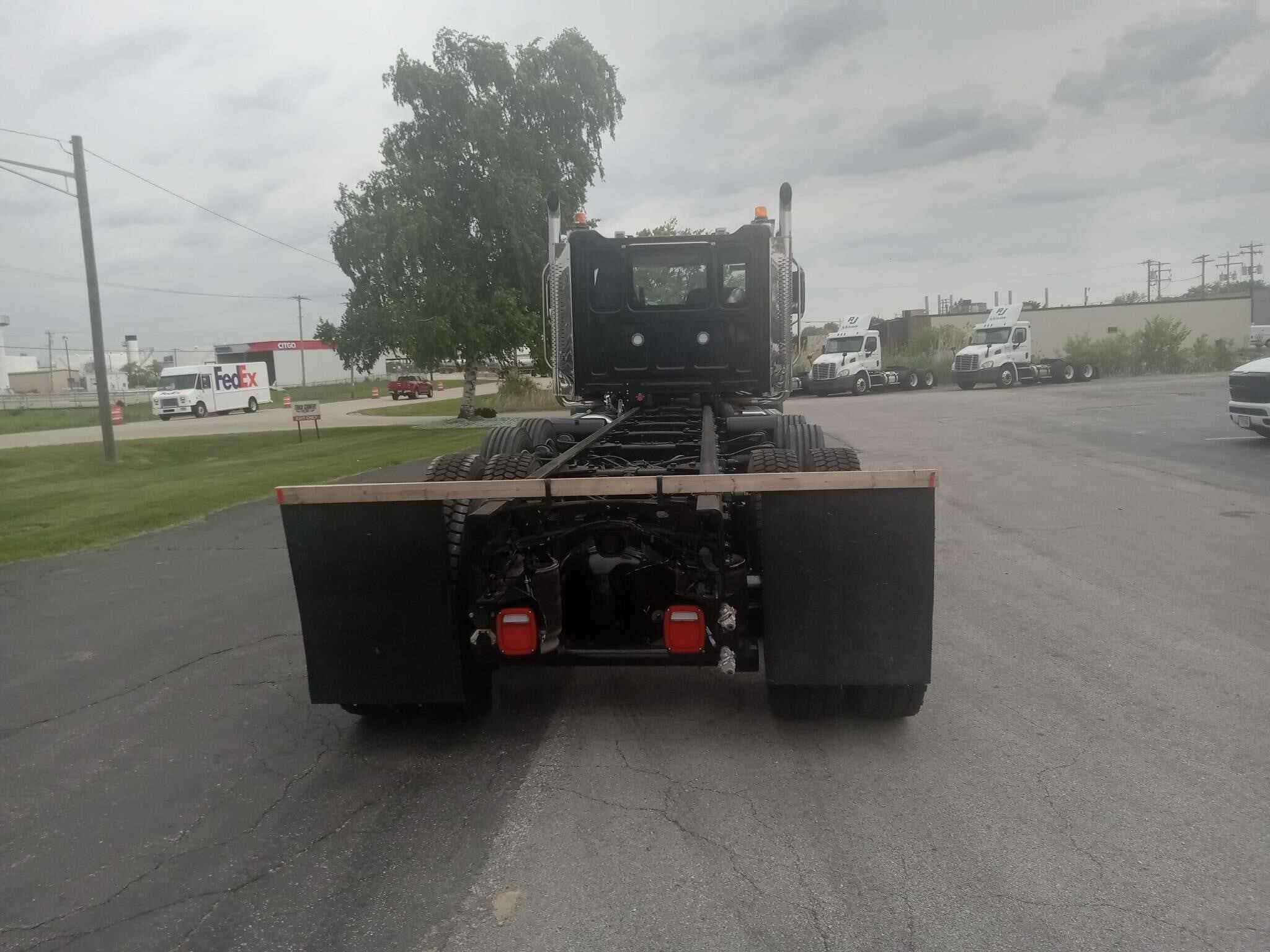 2026 Western Star 49X Chassis image 2