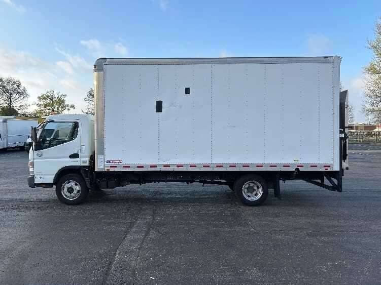 2017 MITSUBISHI FUSO FEC72S image 5