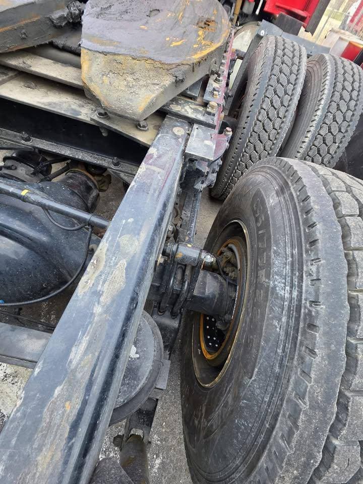 2018 Kenworth T680 image 11