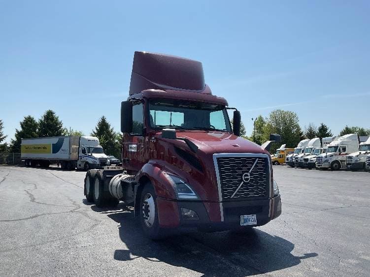 2020 Volvo VNL image 1