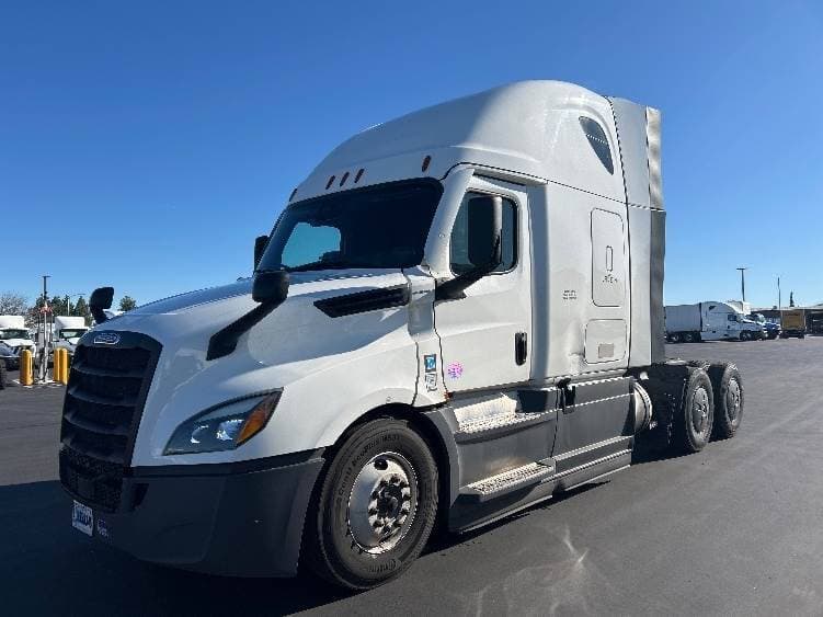 2023 Freightliner Cascadia 126 image 2