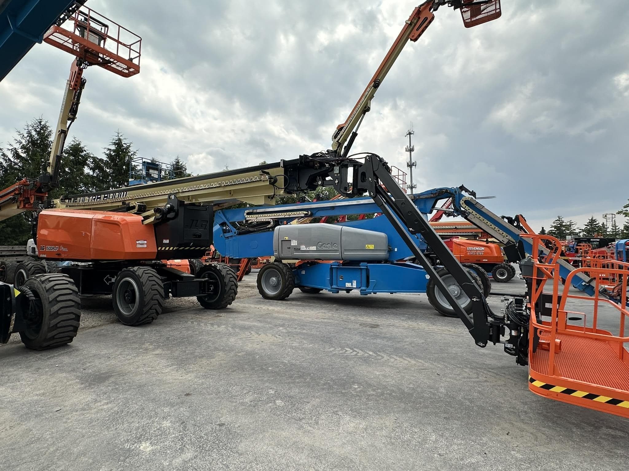 2025 JLG 1500AJP PL1840 image 1