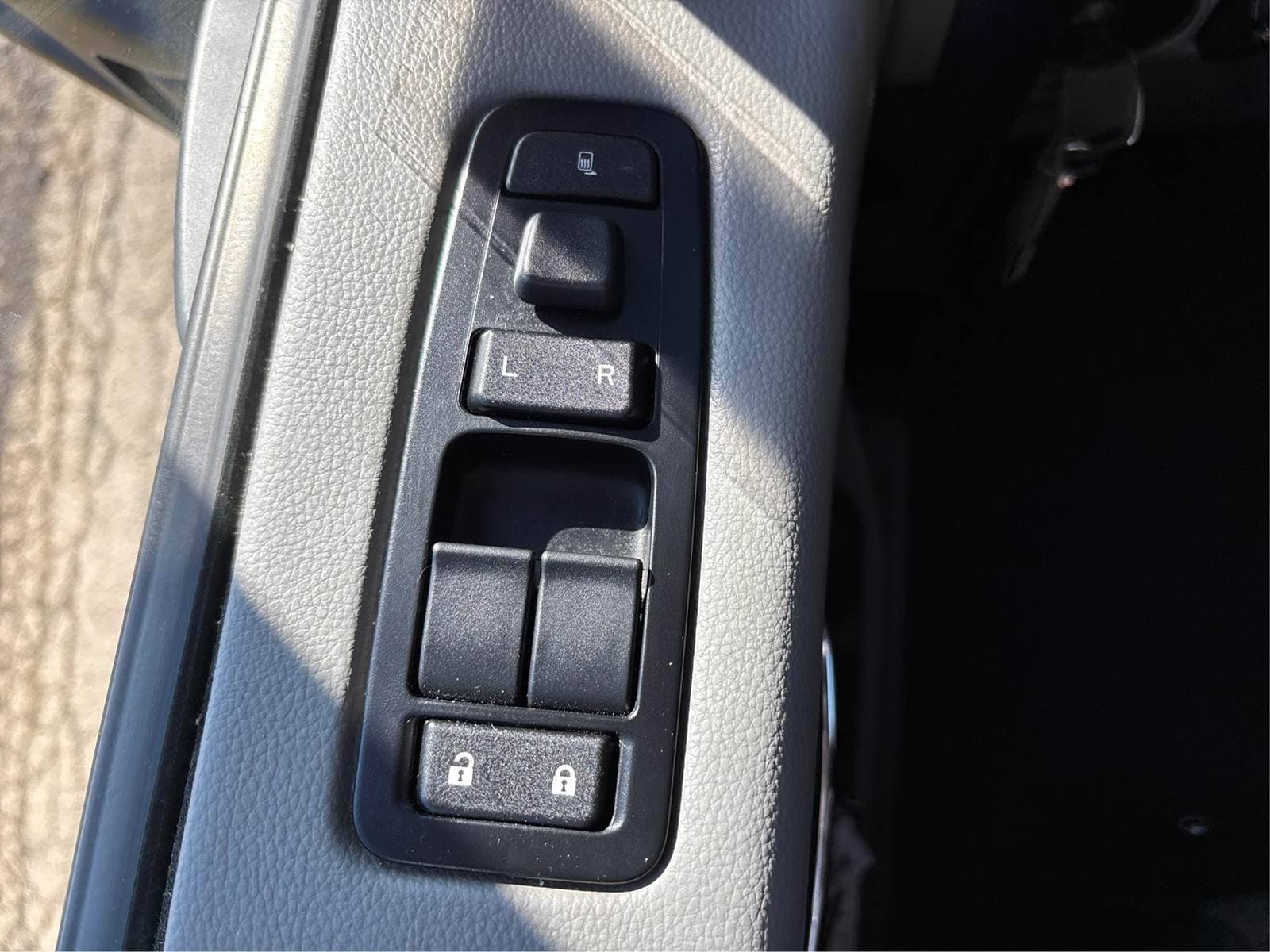 2020 Peterbilt 579 image 13