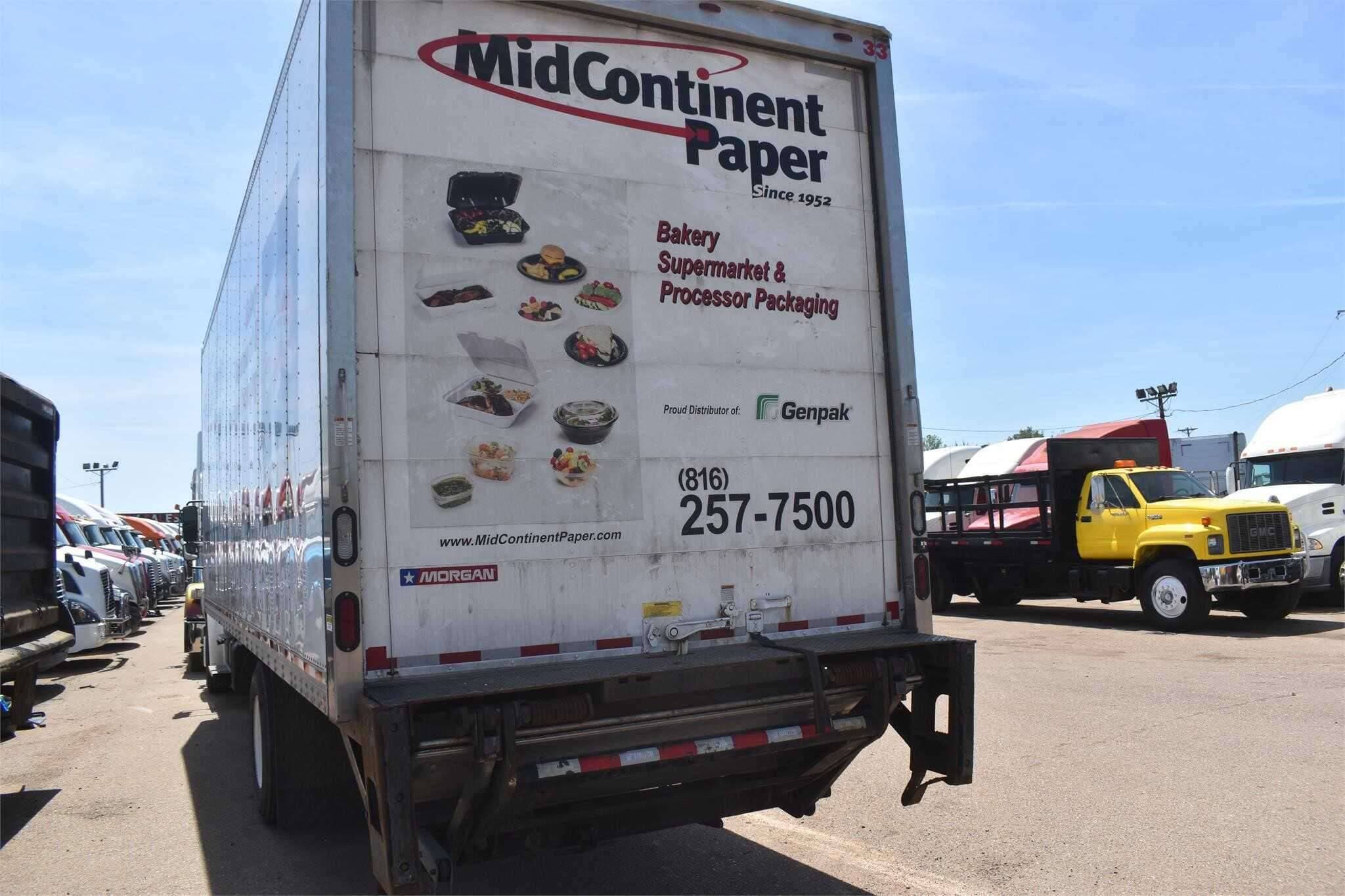 2018 Freightliner M2 image 1
