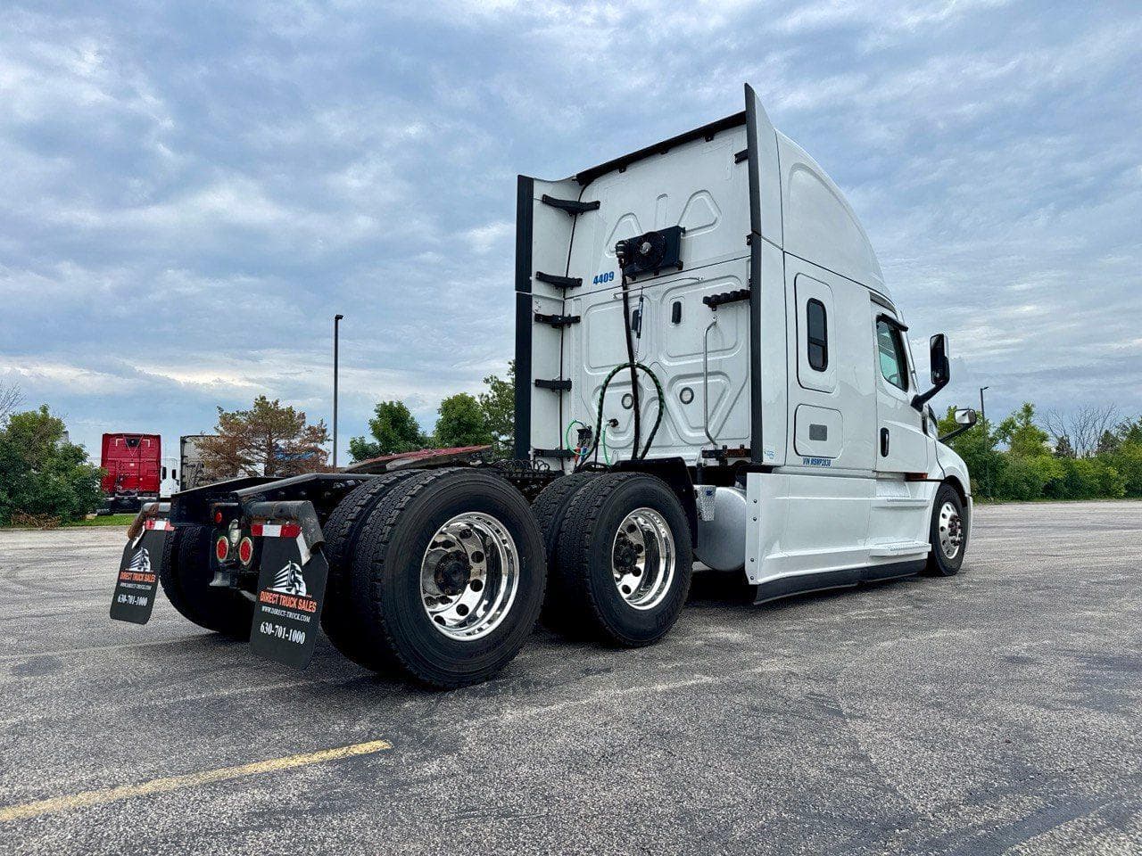 2021 Freightliner Cascadia 126 image 4