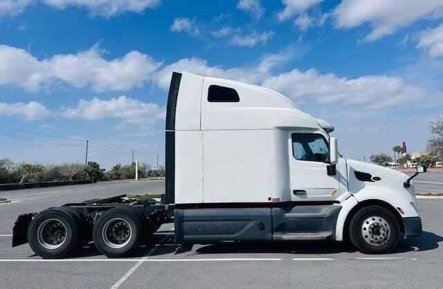 2021 Peterbilt 579 image 5