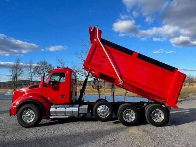 2020 Kenworth T880 image 9
