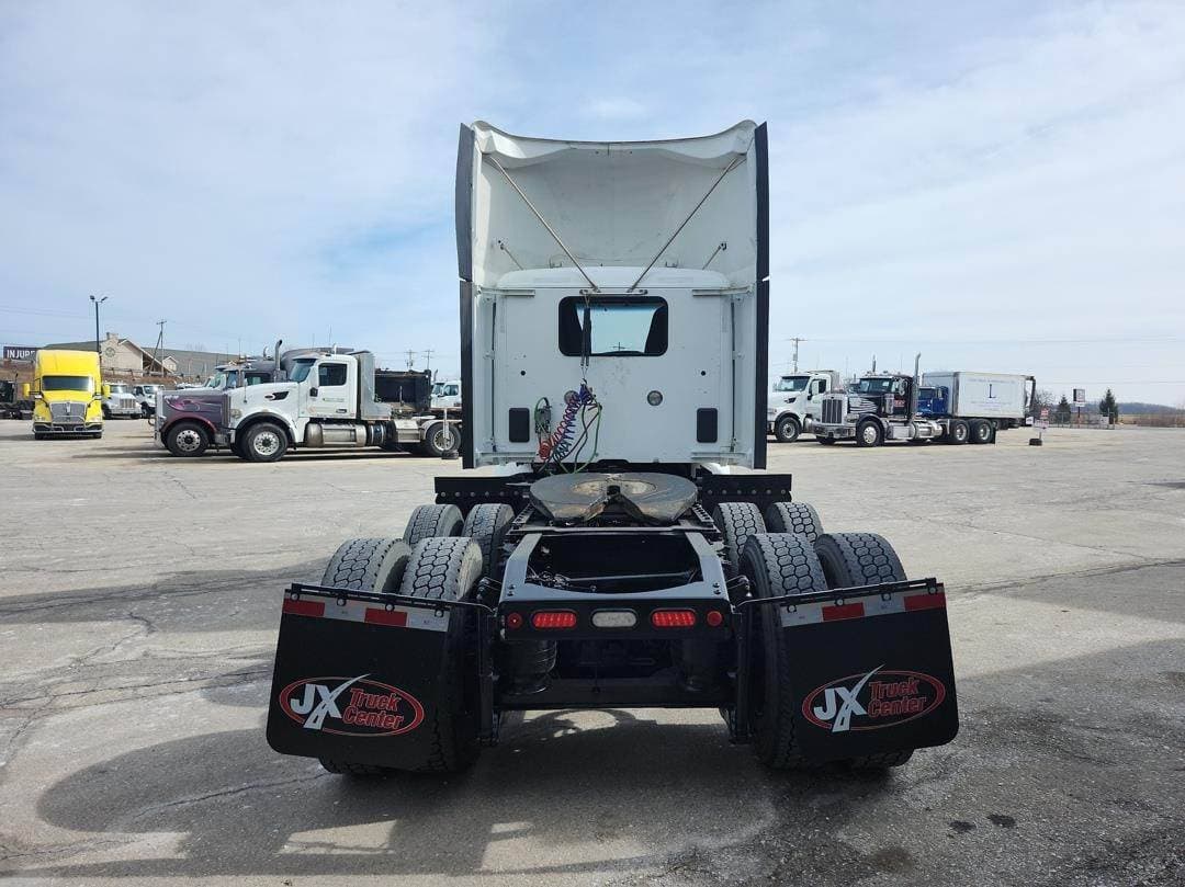 2020 Peterbilt 579 image 5