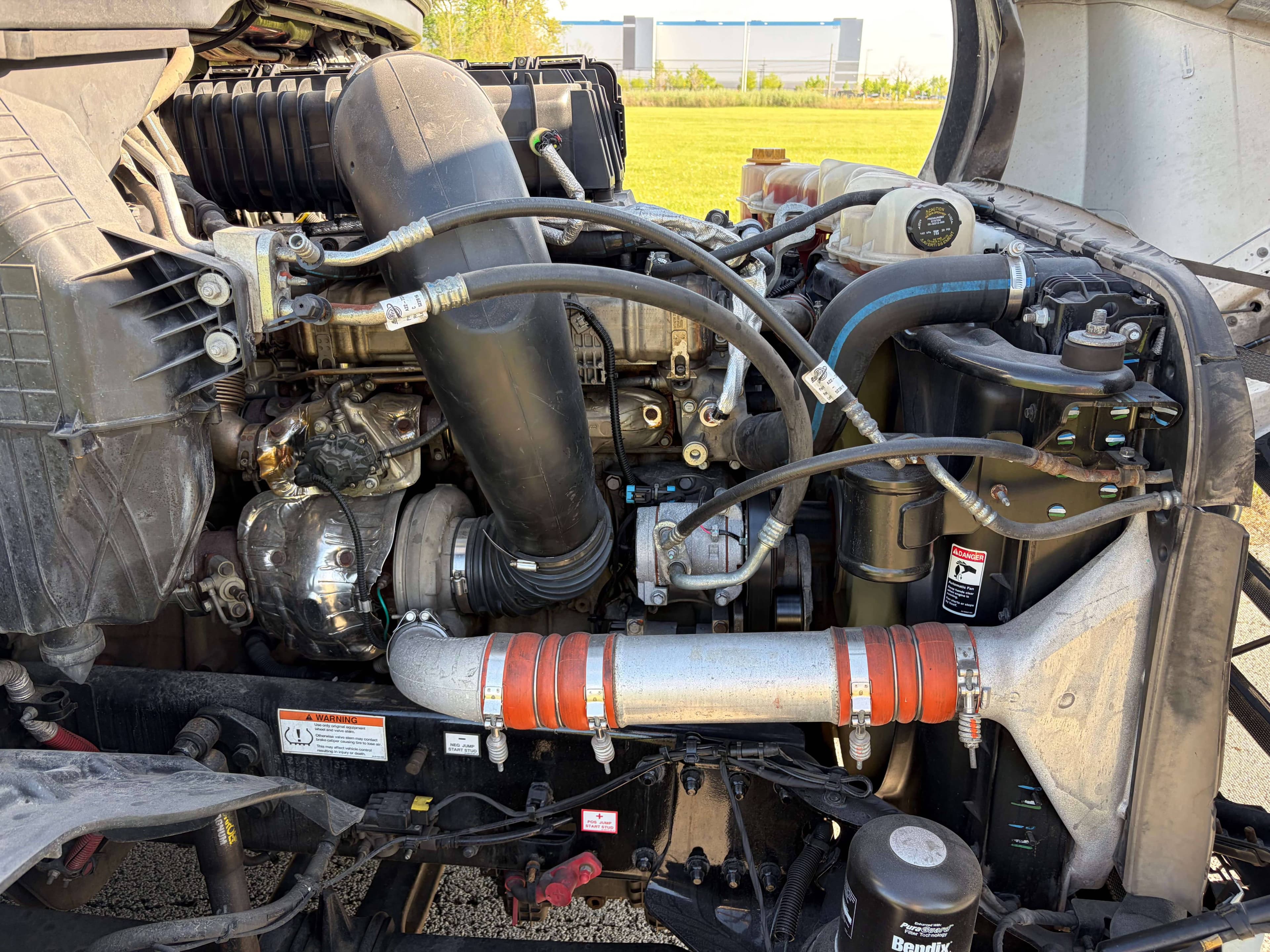 2023 Freightliner Cascadia 126 image 18