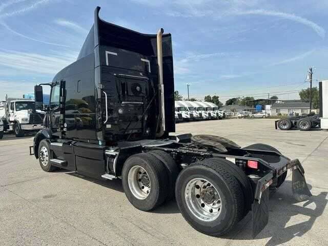 2018 Volvo VNL670 image 6