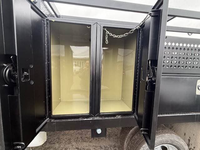 2016 Ford F-450 image 13