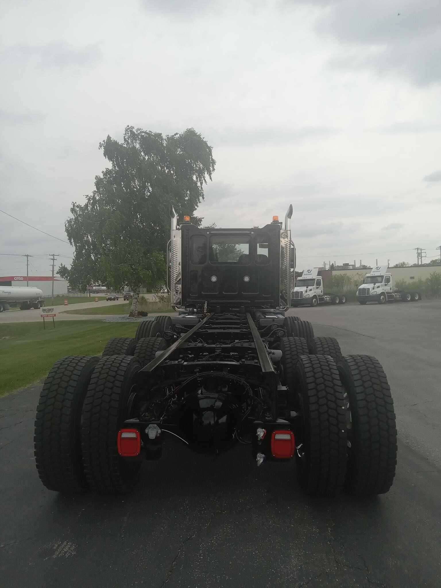 2025 Western Star 49X Chassis image 2