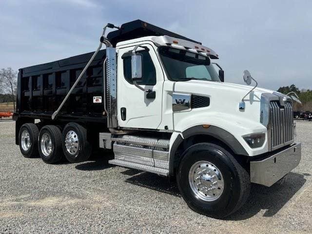 2023 Western Star 49X Chassis image 1