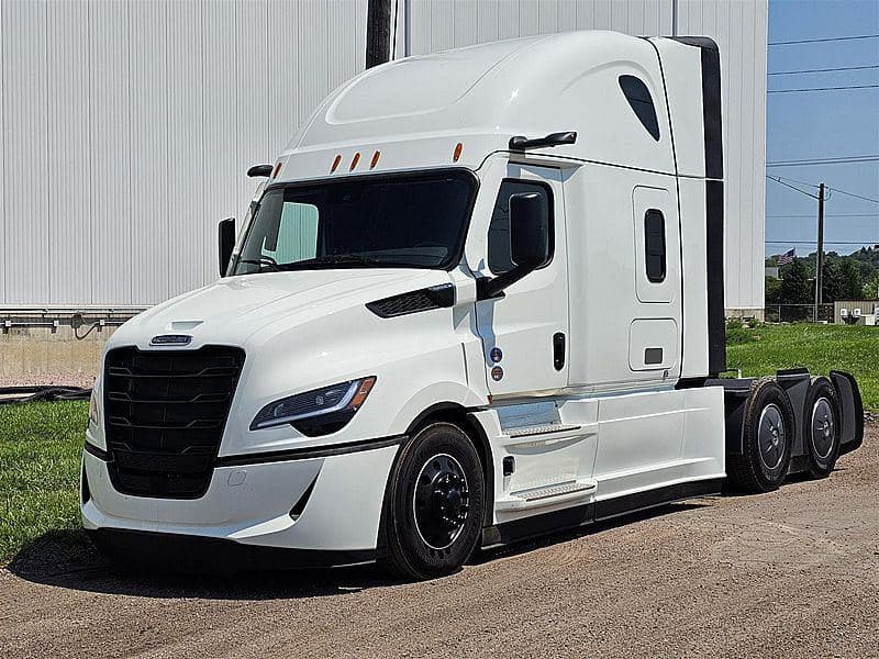 2026 FREIGHTLINER PJ126SLP image 11