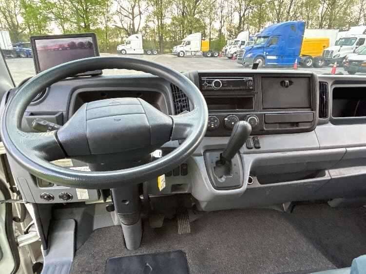 2017 MITSUBISHI FUSO FEC72S image 10