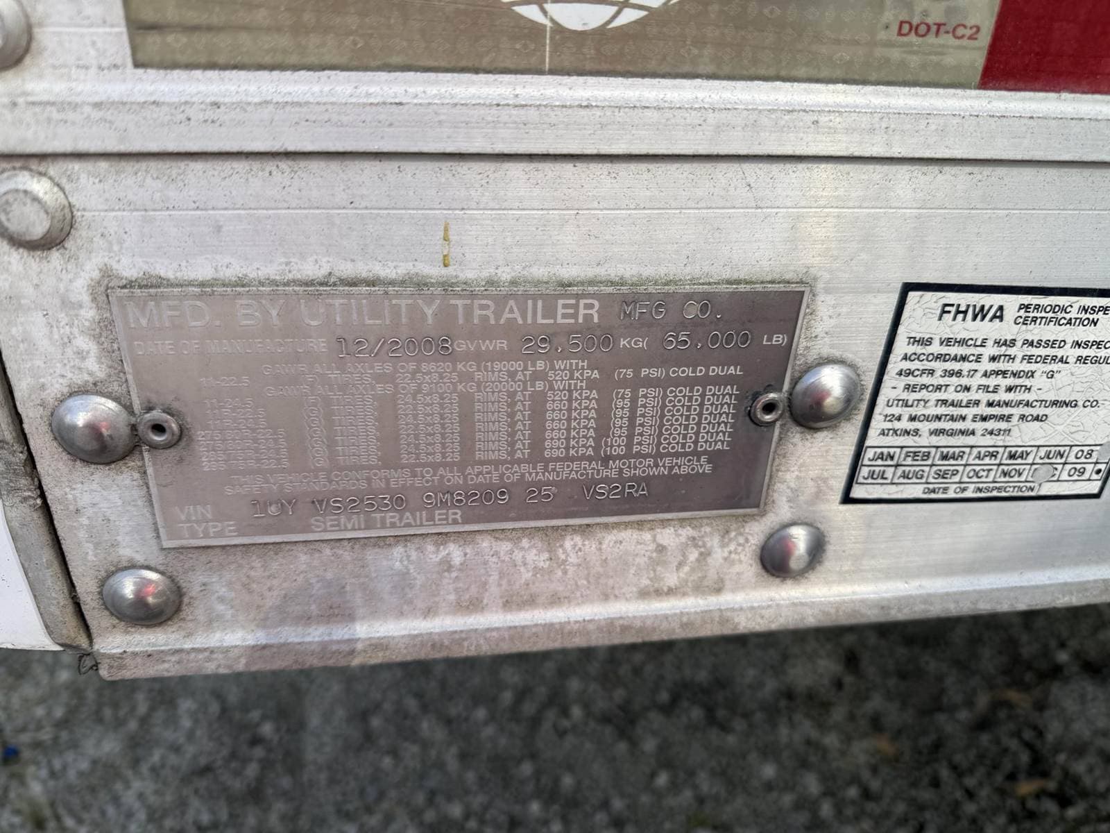 2012 Utility image 3