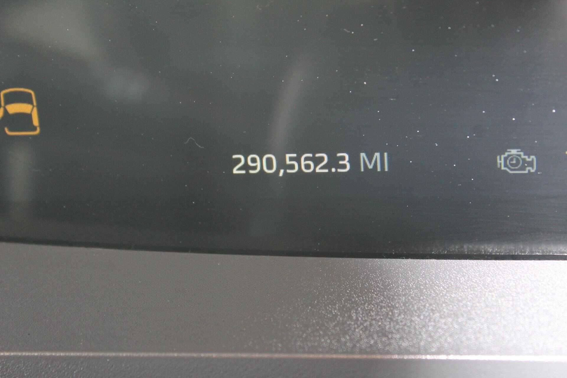 2023 Kenworth T880 image 11