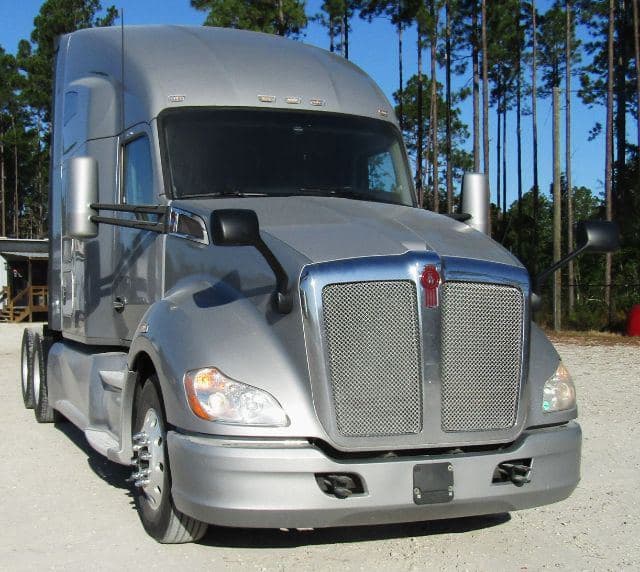 2020 Kenworth T680 image 1