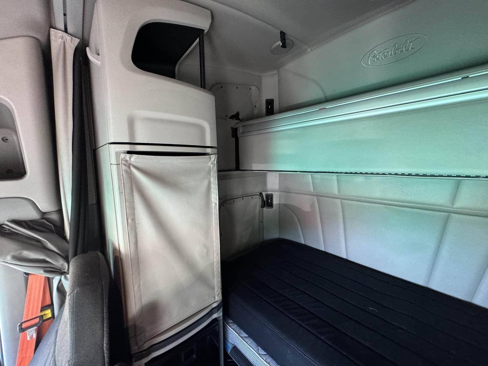 2019 Peterbilt 579 image 6