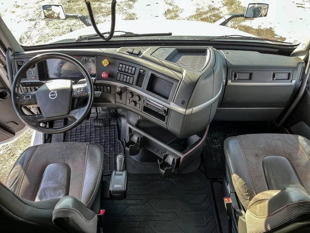 2024 Volvo VNL64T760 image 6