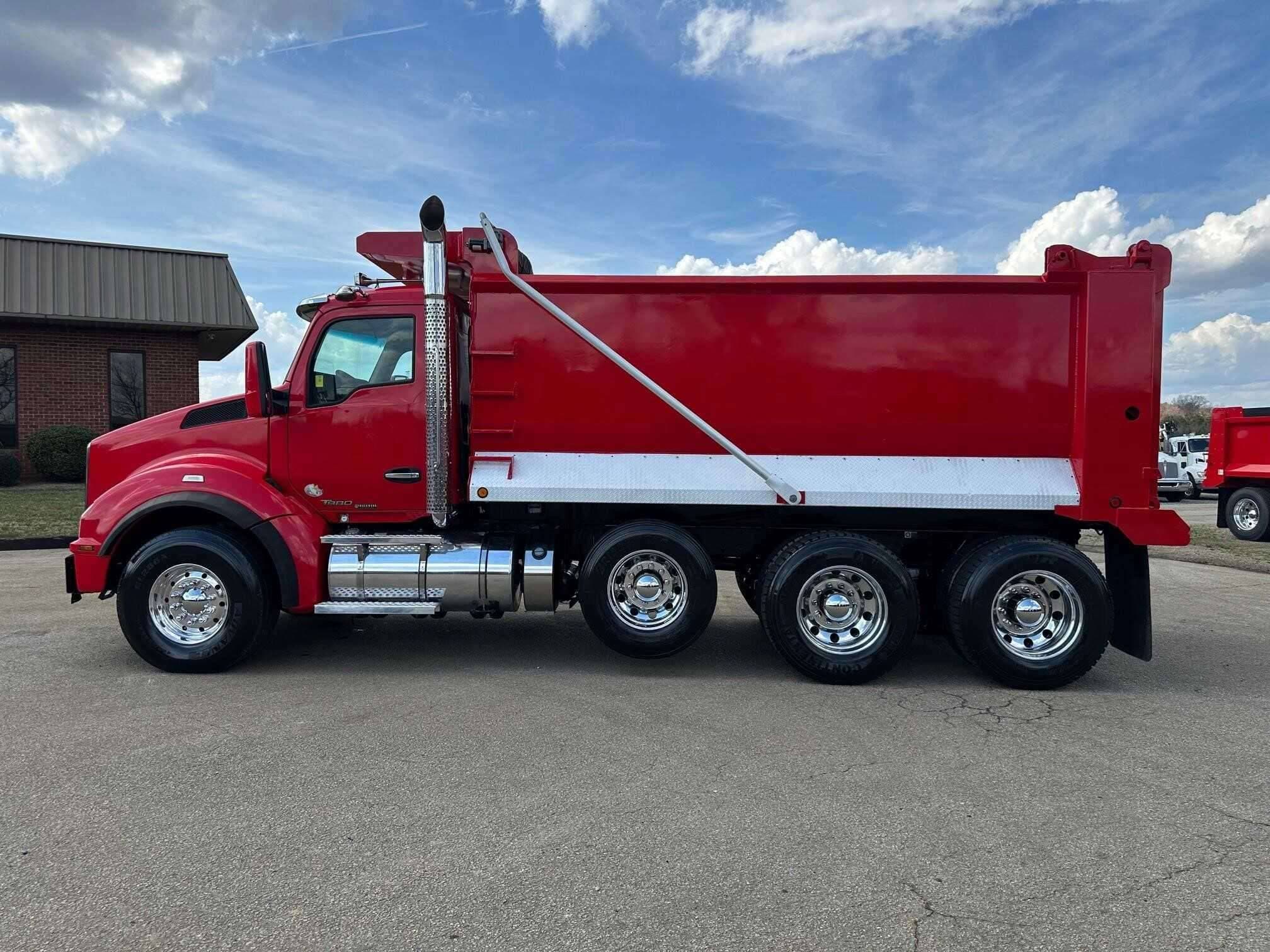 2017 Kenworth T880 image 6