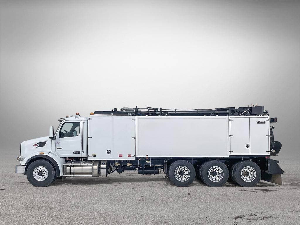 2024 Peterbilt 567 image 3
