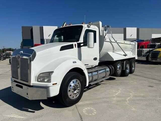 2019 Kenworth T880 image 1