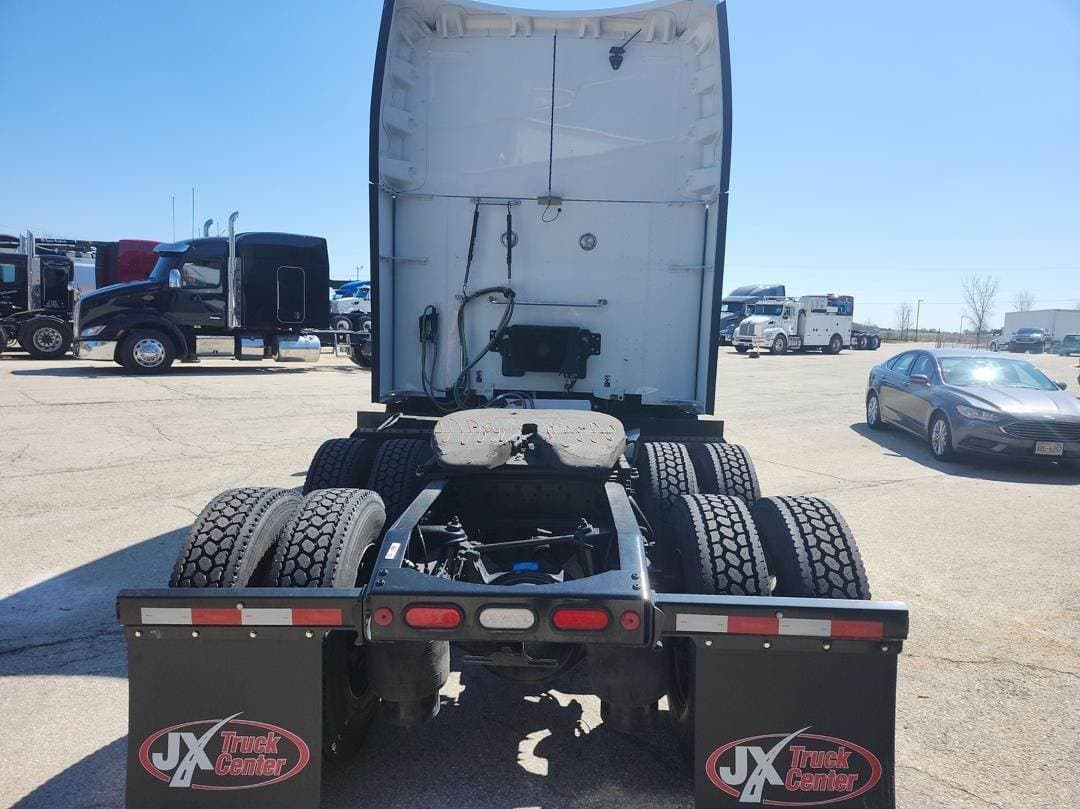 2024 Peterbilt 579 image 5