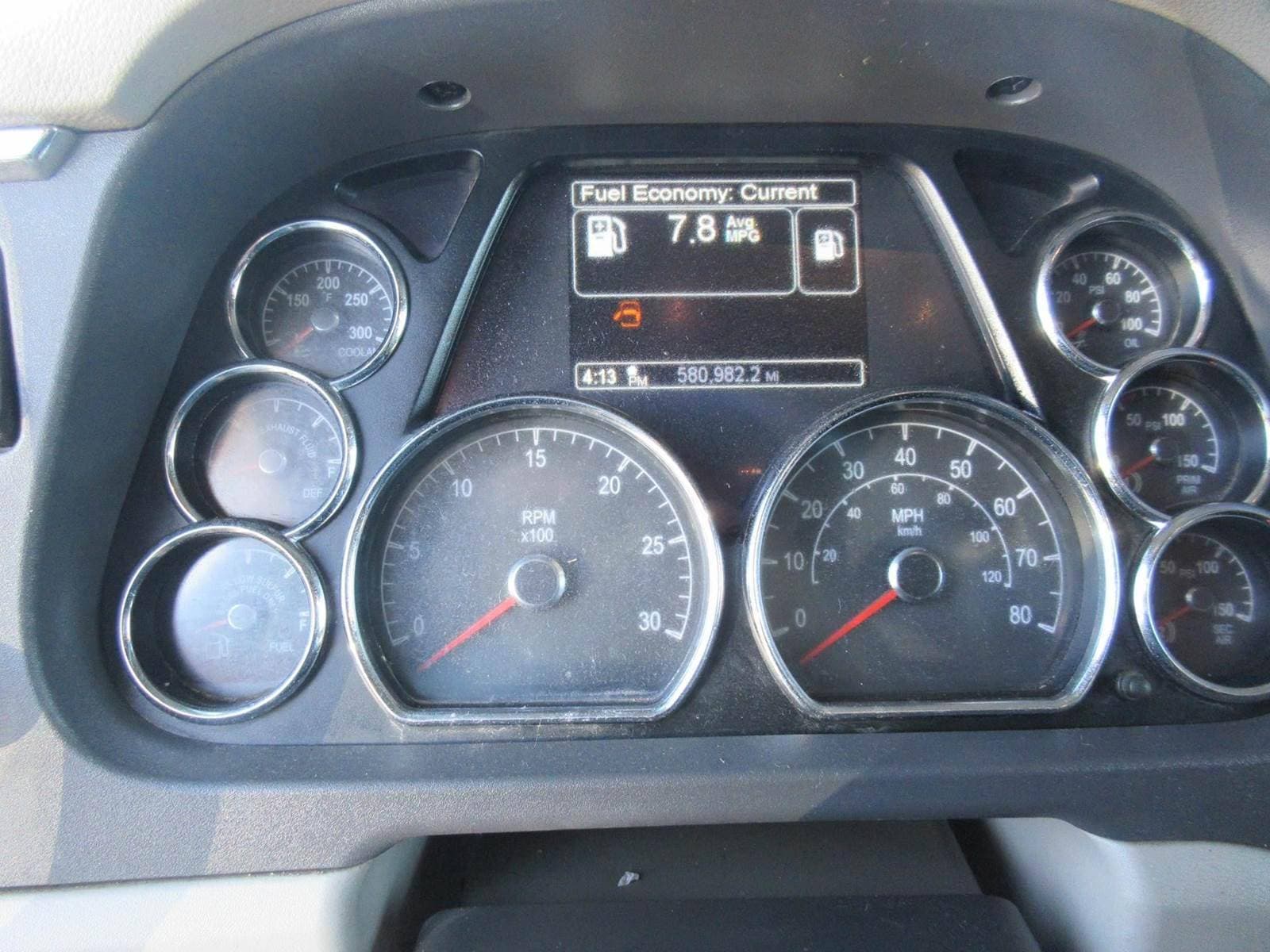 2019 Peterbilt 579 image 11