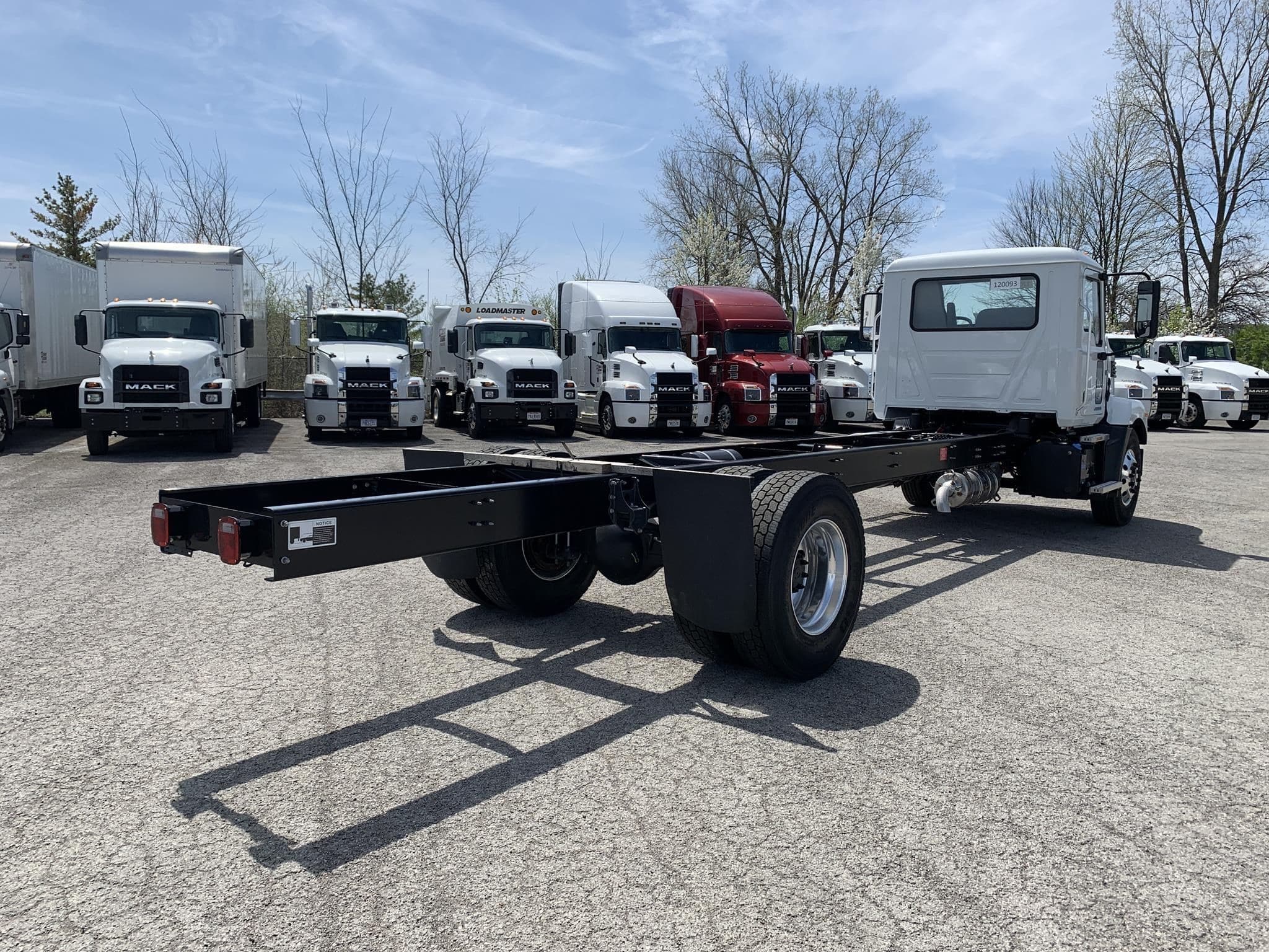 2025 MACK MD6 120093 image 3