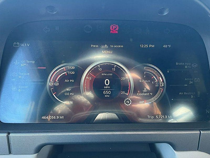 2023 Peterbilt 579 image 8