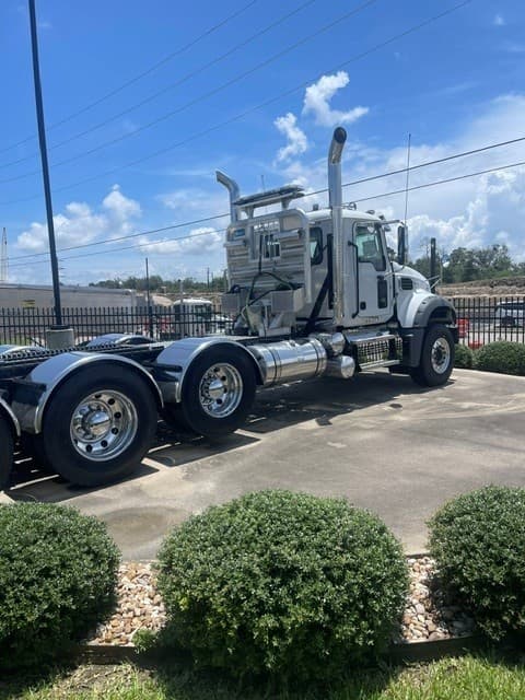 2026 Mack Granite Heavy Haul image 2