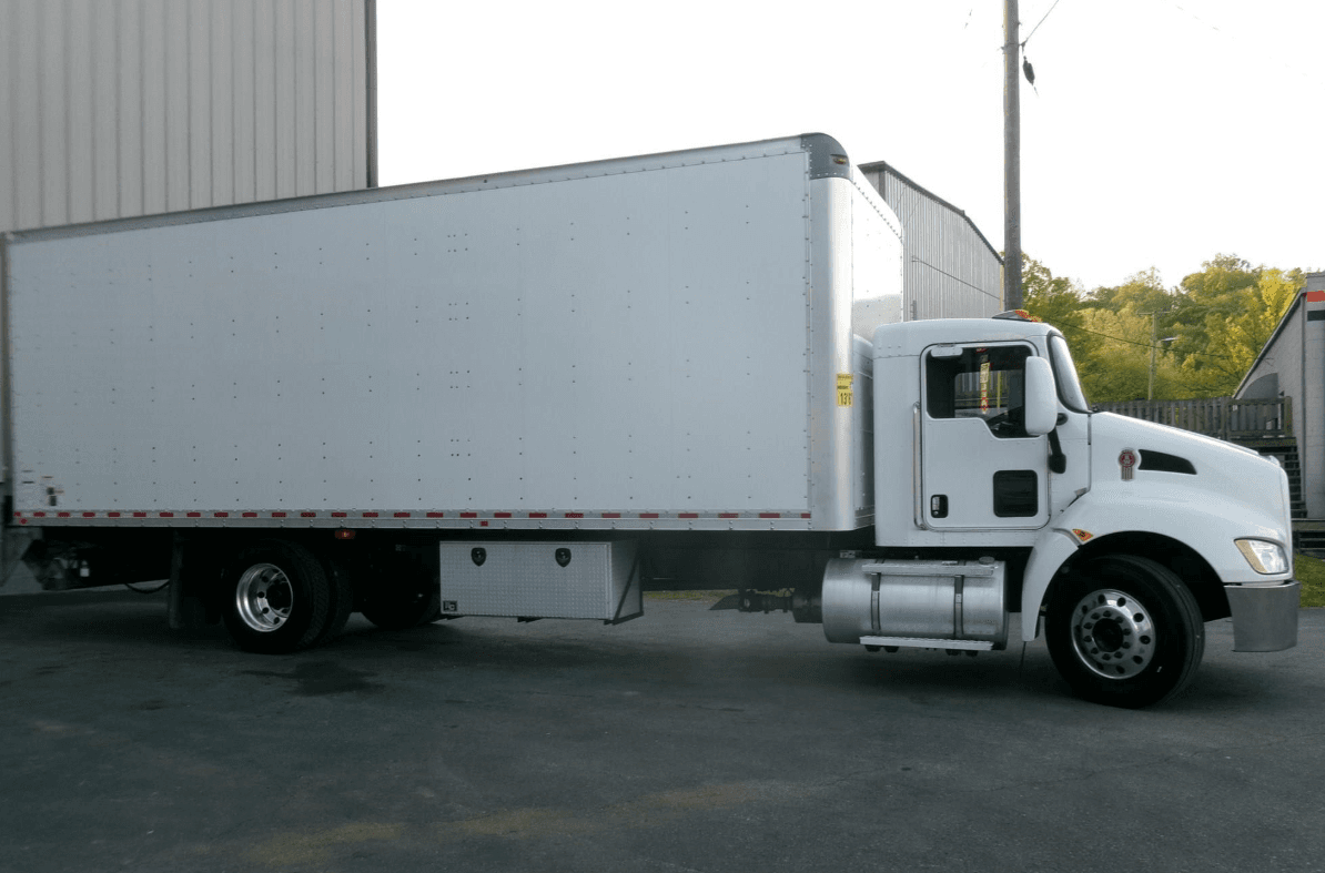 1990 Kenworth T270 image 2