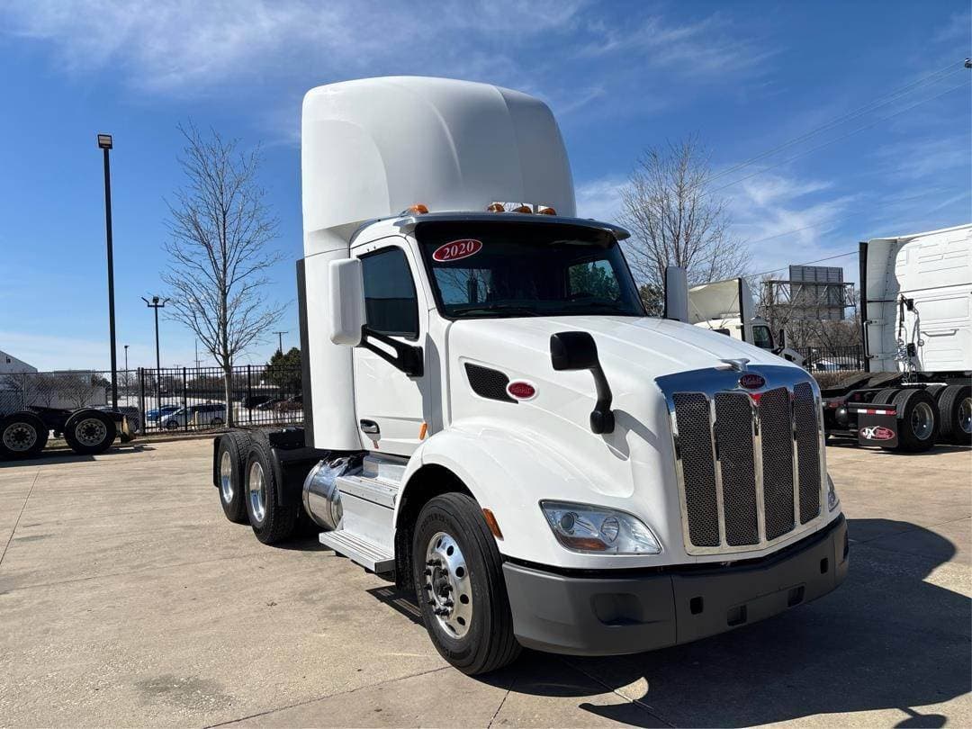 2020 Peterbilt 579 image 6