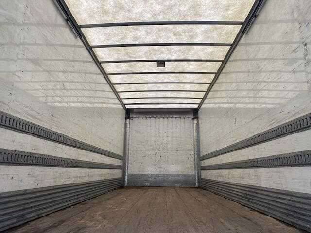 2020 Freightliner M2 image 15