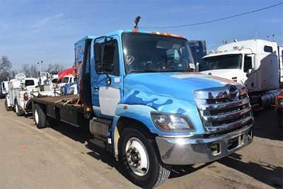2018 Hino Conventional Type Truck image 1