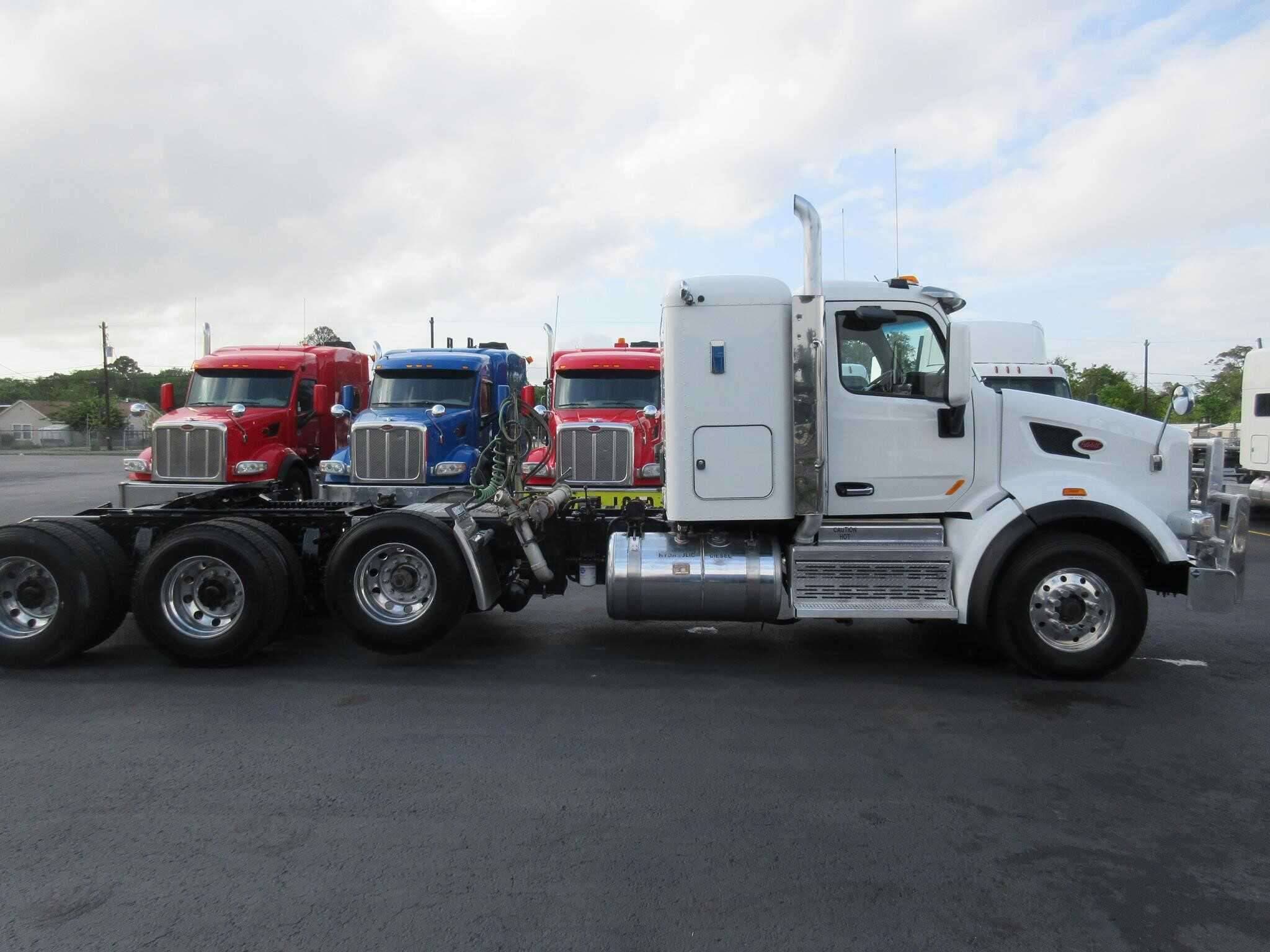 2019 Peterbilt 567 image 28