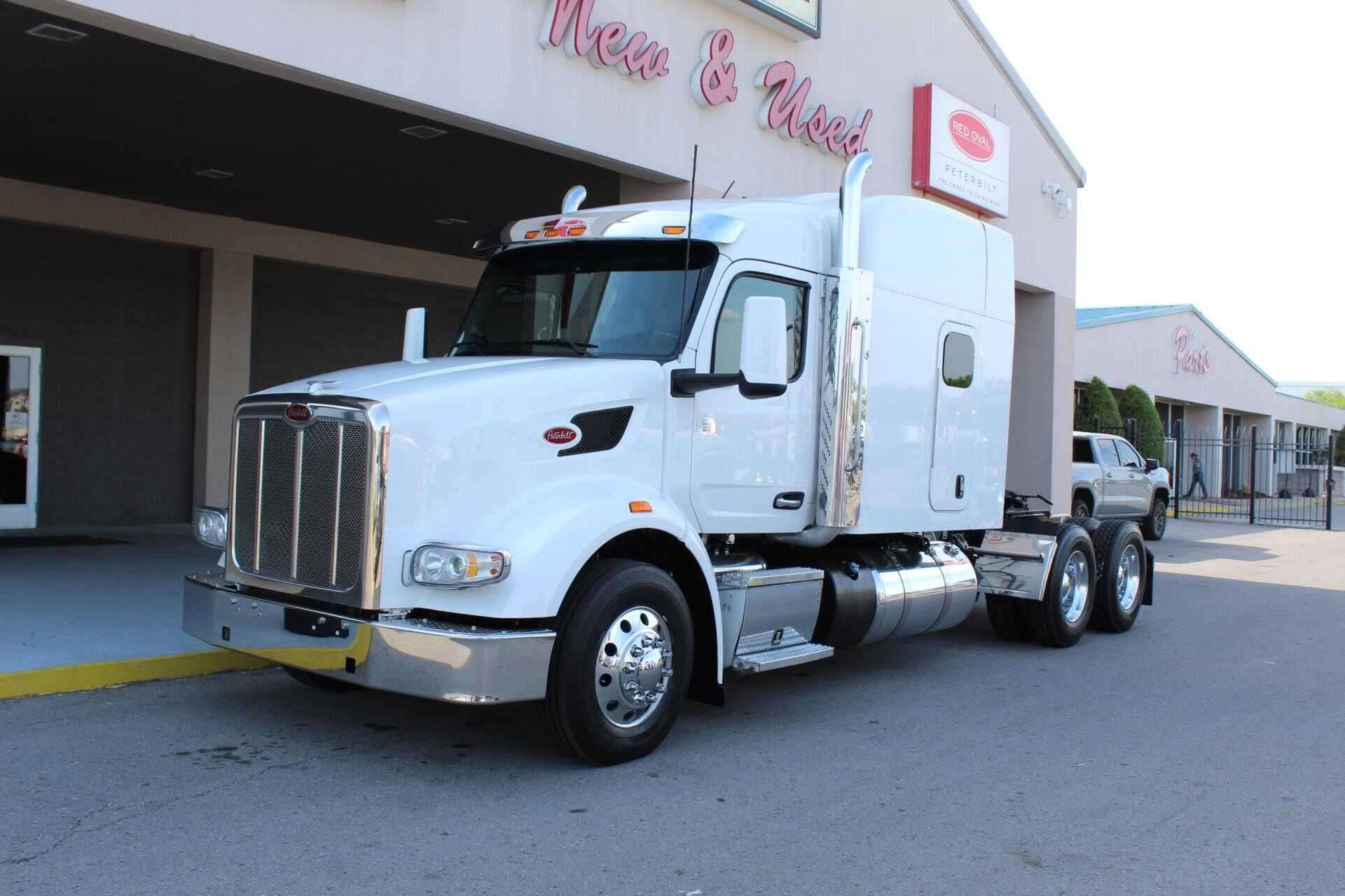 2022 Peterbilt 567 image 5